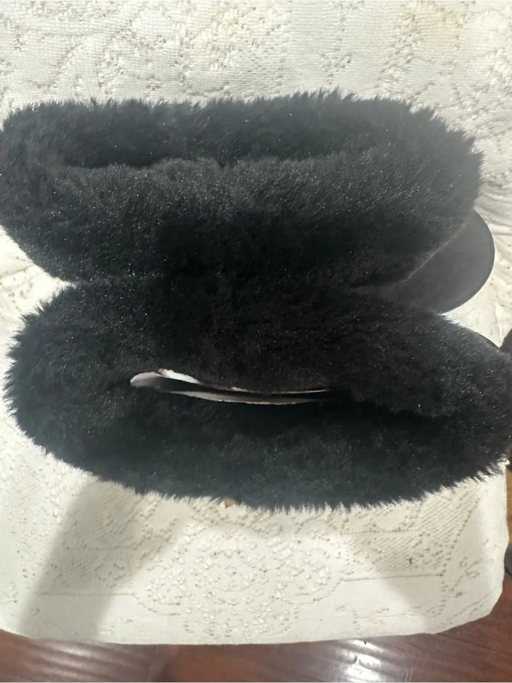 NWT Apres by Lamo Black  faux Shearling Lined Women's Boots size 8